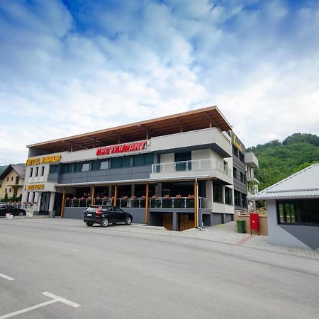Hotel Kavalir Zepce Zewnętrze zdjęcie