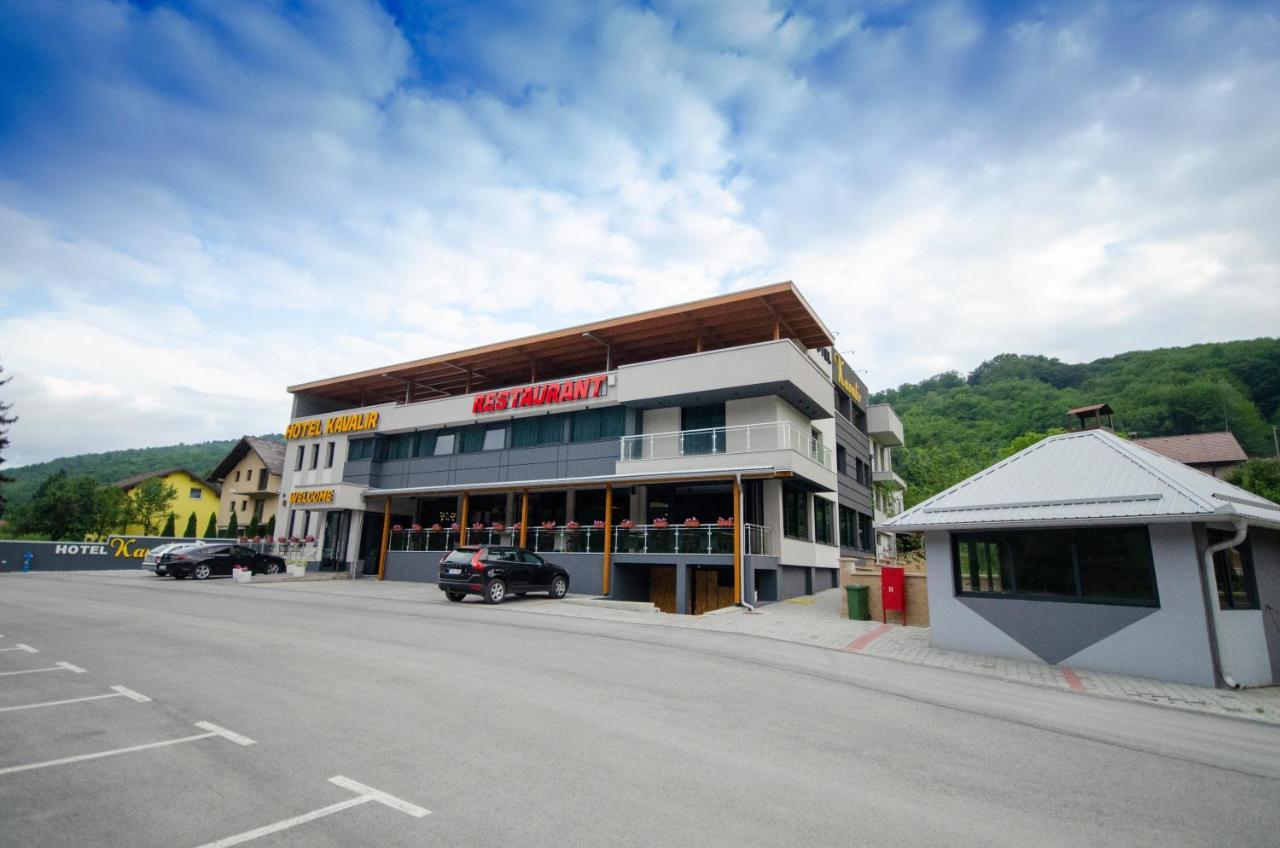 Hotel Kavalir Zepce Zewnętrze zdjęcie
