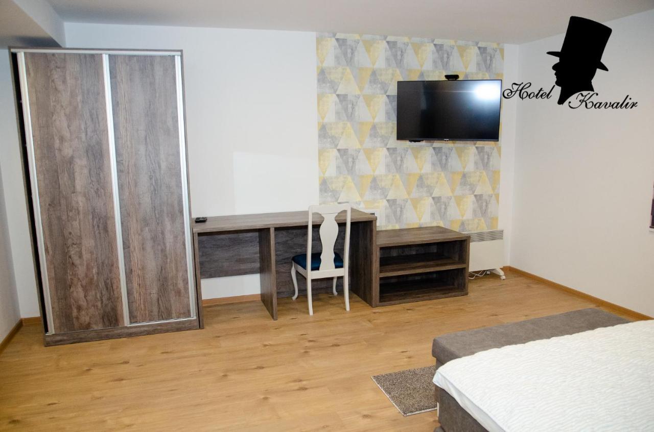 Hotel Kavalir Zepce Zewnętrze zdjęcie