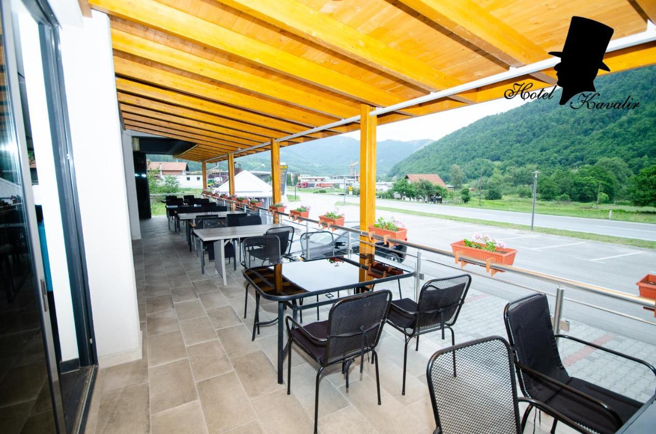 Hotel Kavalir Zepce Zewnętrze zdjęcie