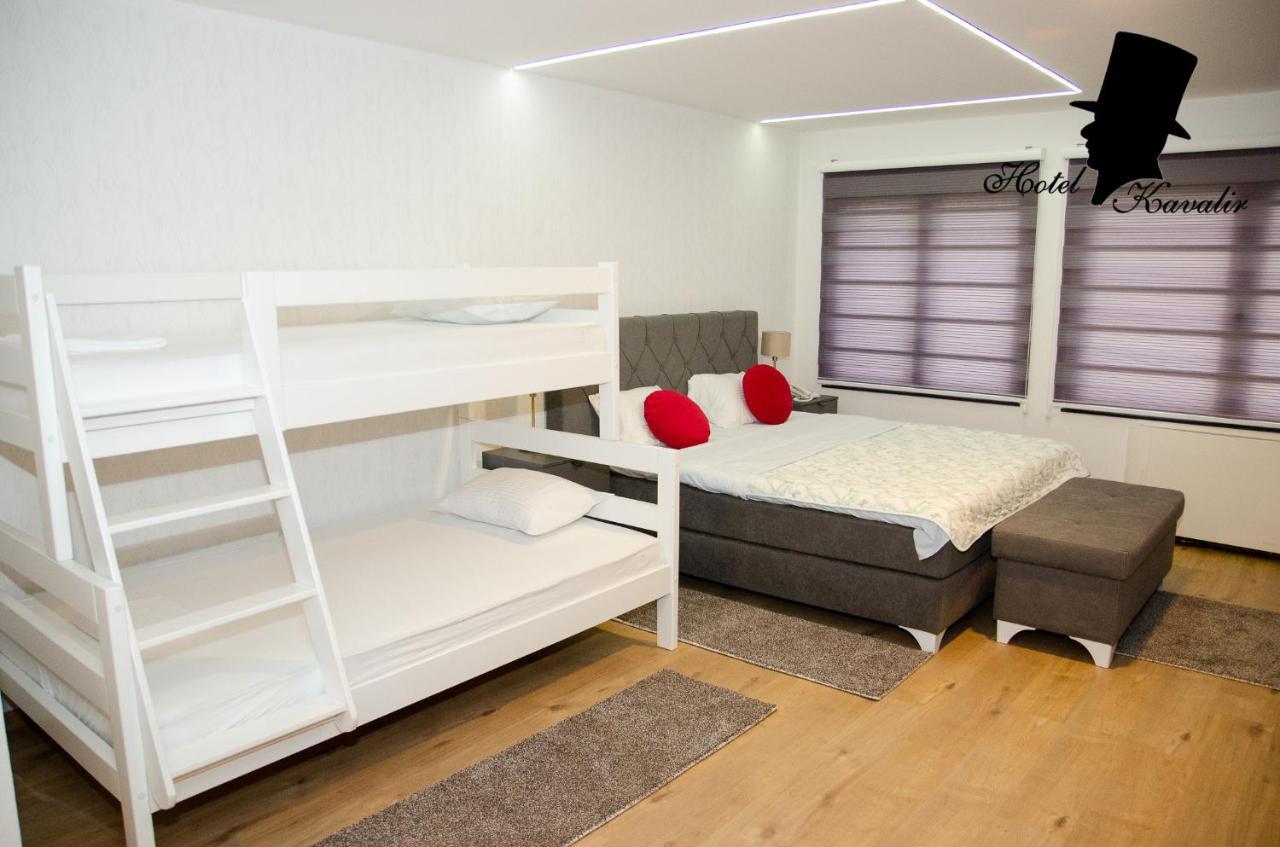 Hotel Kavalir Zepce Zewnętrze zdjęcie