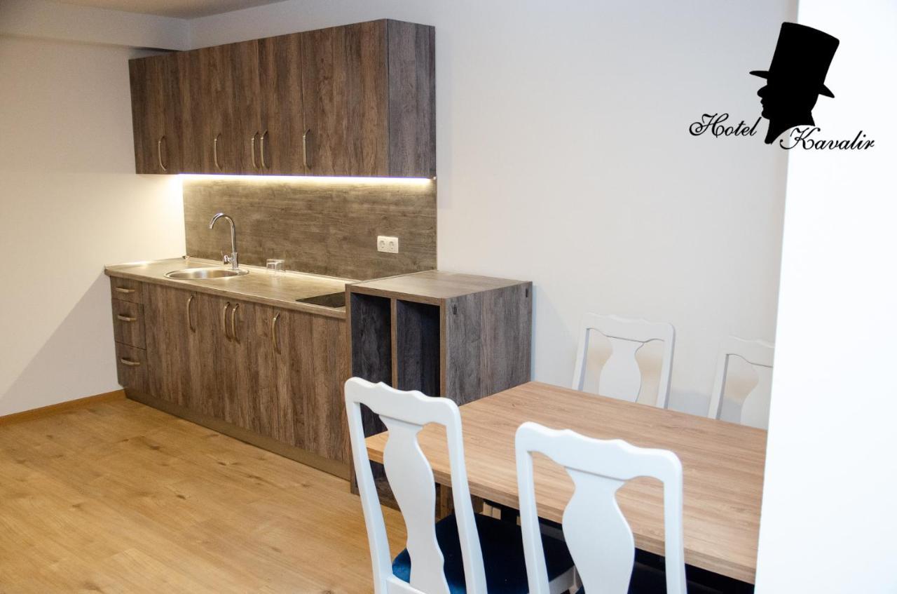 Hotel Kavalir Zepce Zewnętrze zdjęcie